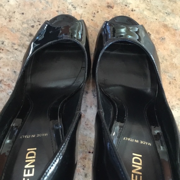 Authentic Fendi Black Patent Leather Spuntata Vernice Peep Toe Platform Pumps - Picture 13 of 15